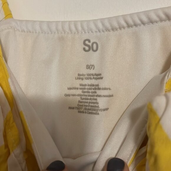 Girls yellow and white striped dress 7 - Picture 4 of 6